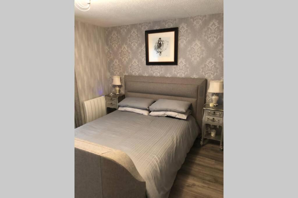 Largs Sea Front, Modern Apartment מראה חיצוני תמונה